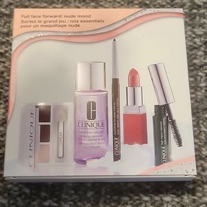 Clinique Full Face Forward: Nude Mood set